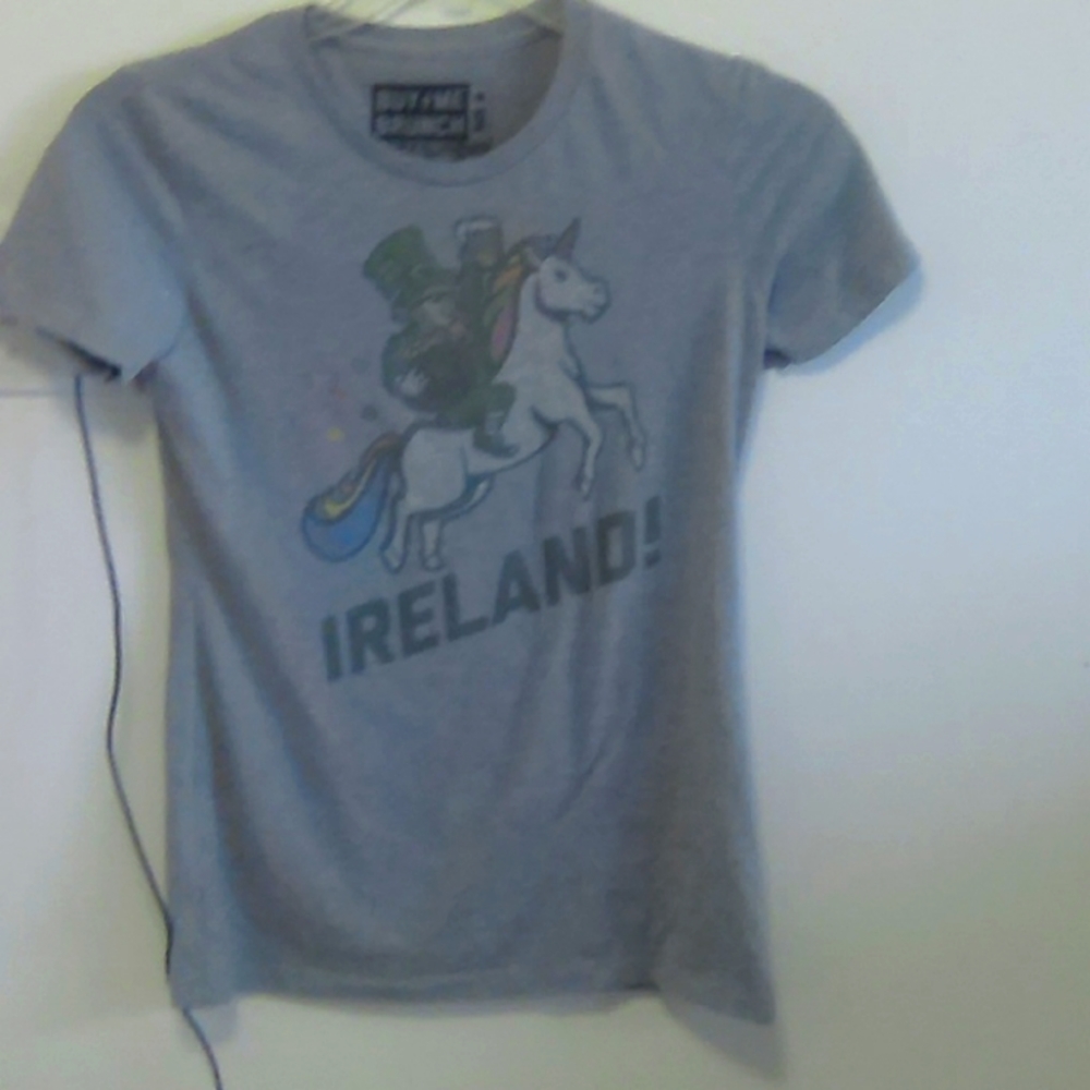 Ireland women's t shirt,size m